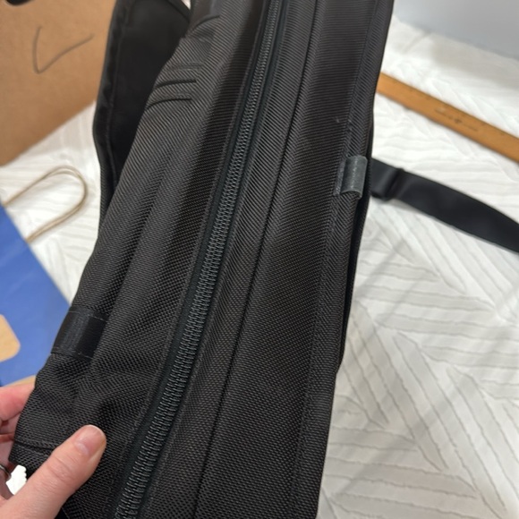 Tumi canvas briefcase laptop messenger bag EUC, never used. - Picture 7 of 7